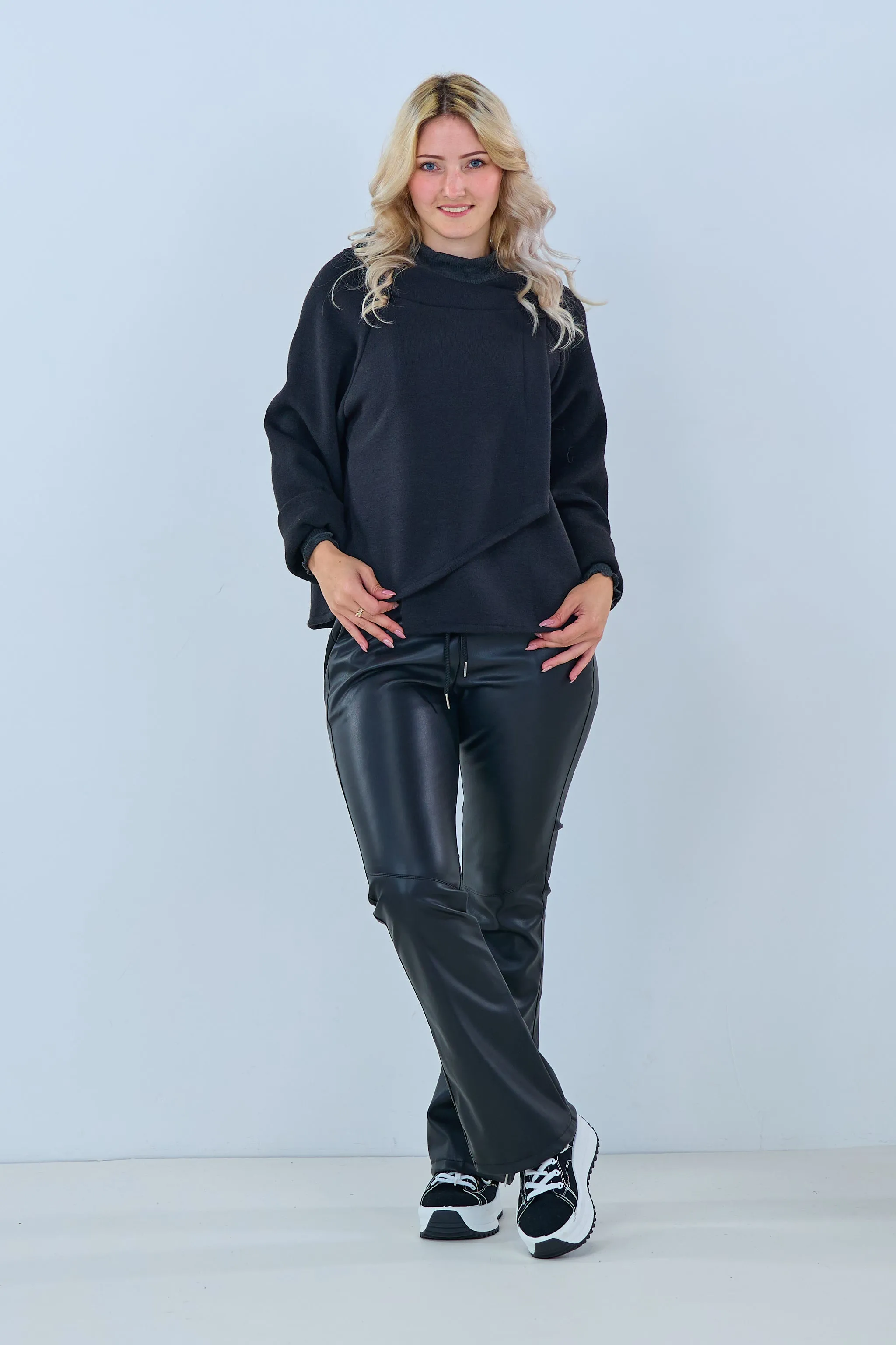 Poncho-Jacke mit Ärmeln, schwarz