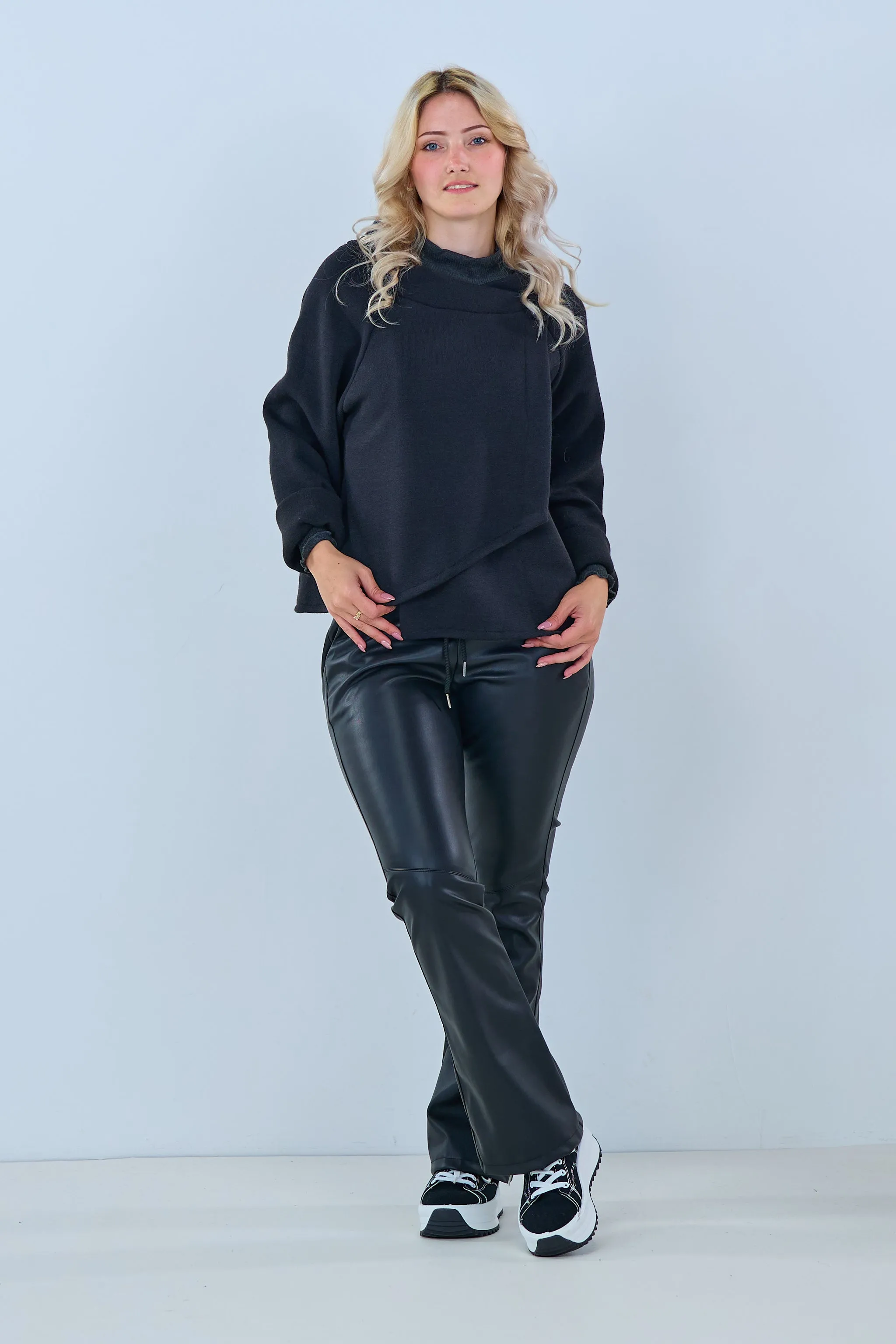 Poncho-Jacke mit Ärmeln, schwarz