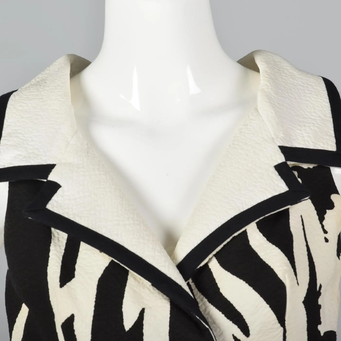 Small-Medium Geoffrey Beene Black and White Mini Dress