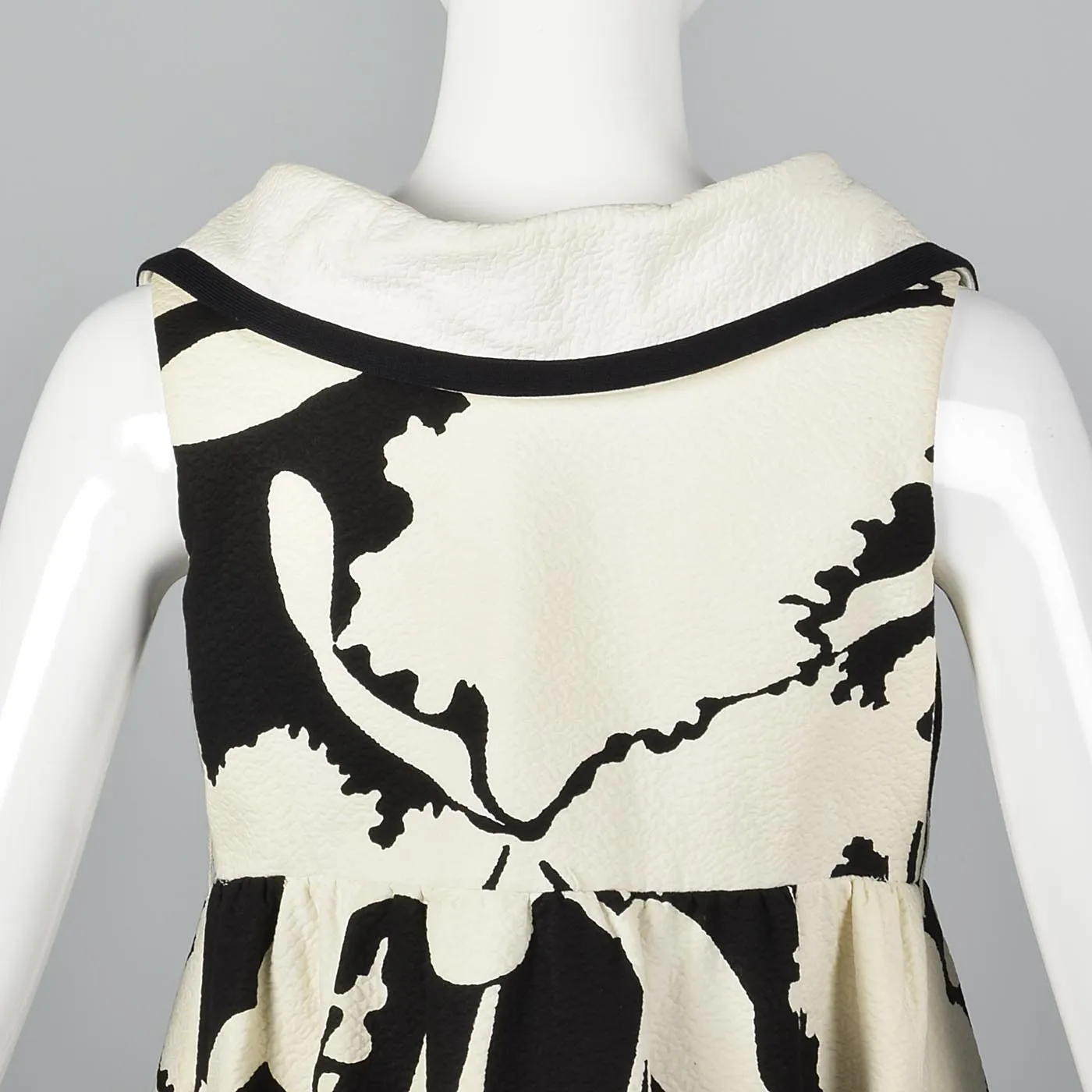Small-Medium Geoffrey Beene Black and White Mini Dress