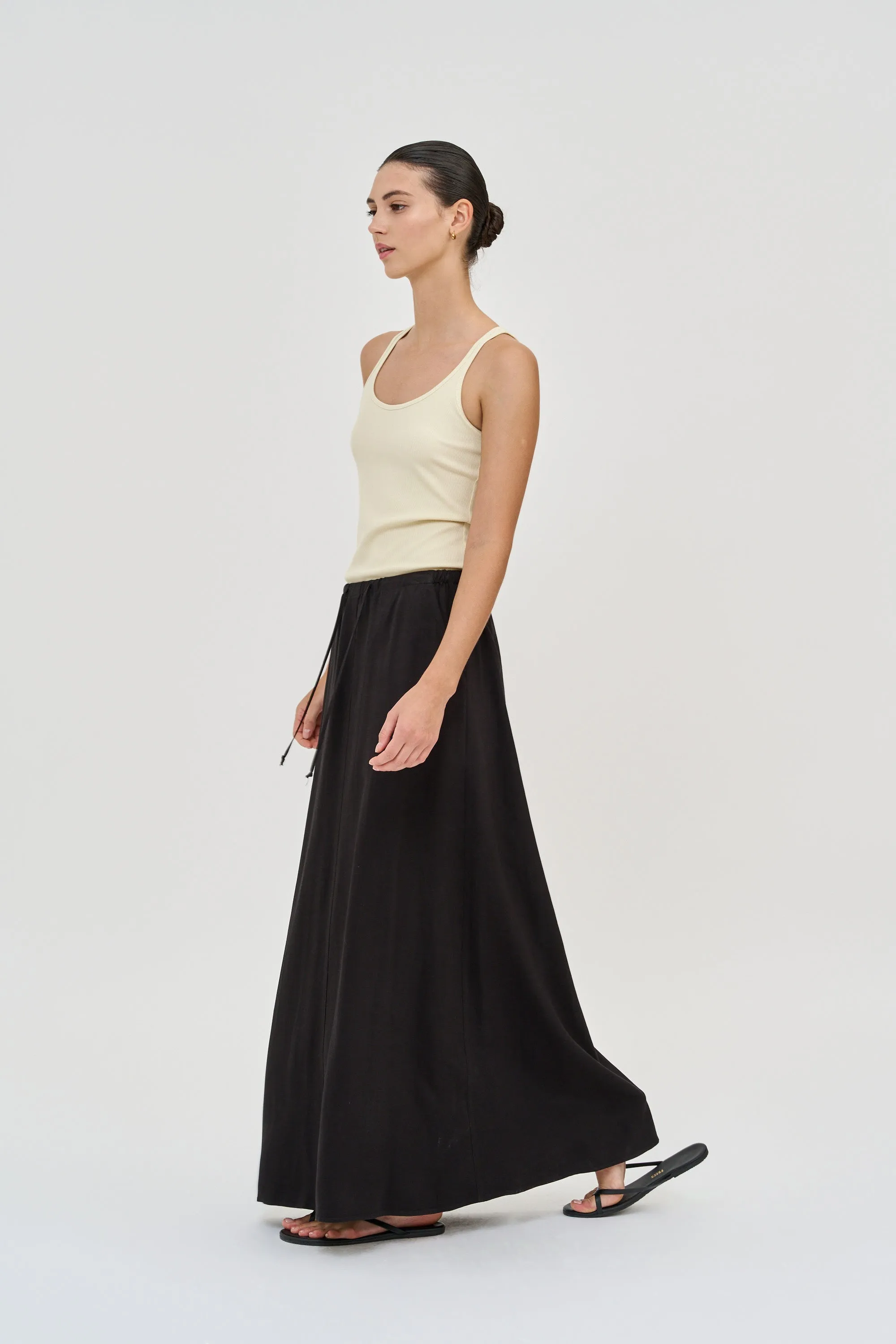 Vera Skirt Linen Black